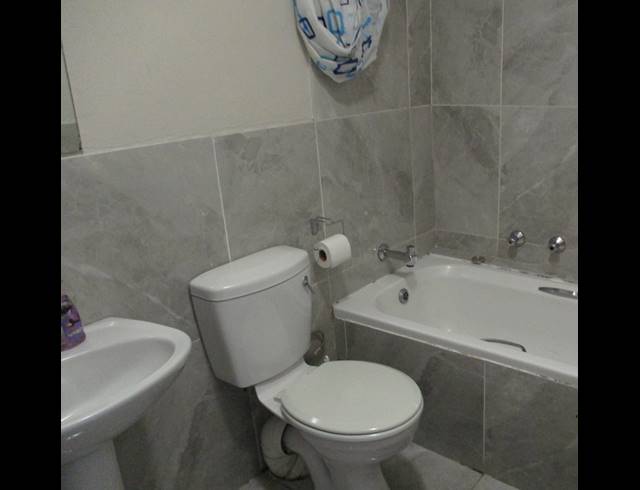 1 BEDROOM APARTMENT FOR SALE IN HELDERKRUIN